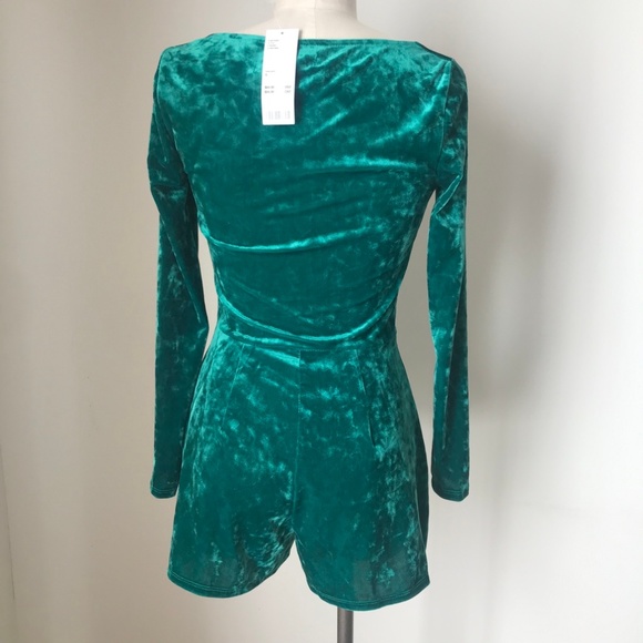 UO Sasha Crushed Velvet Romper - Picture 7 of 7